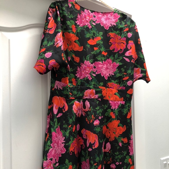 Women’s Zara Floral mini floral dress sz Large - Picture 10 of 15